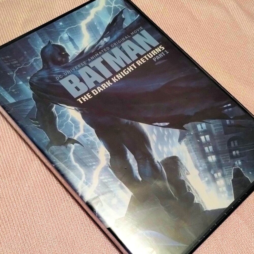 4/20 Batman: The Dark Knight Returns, Part 1 (DVD) Sealed